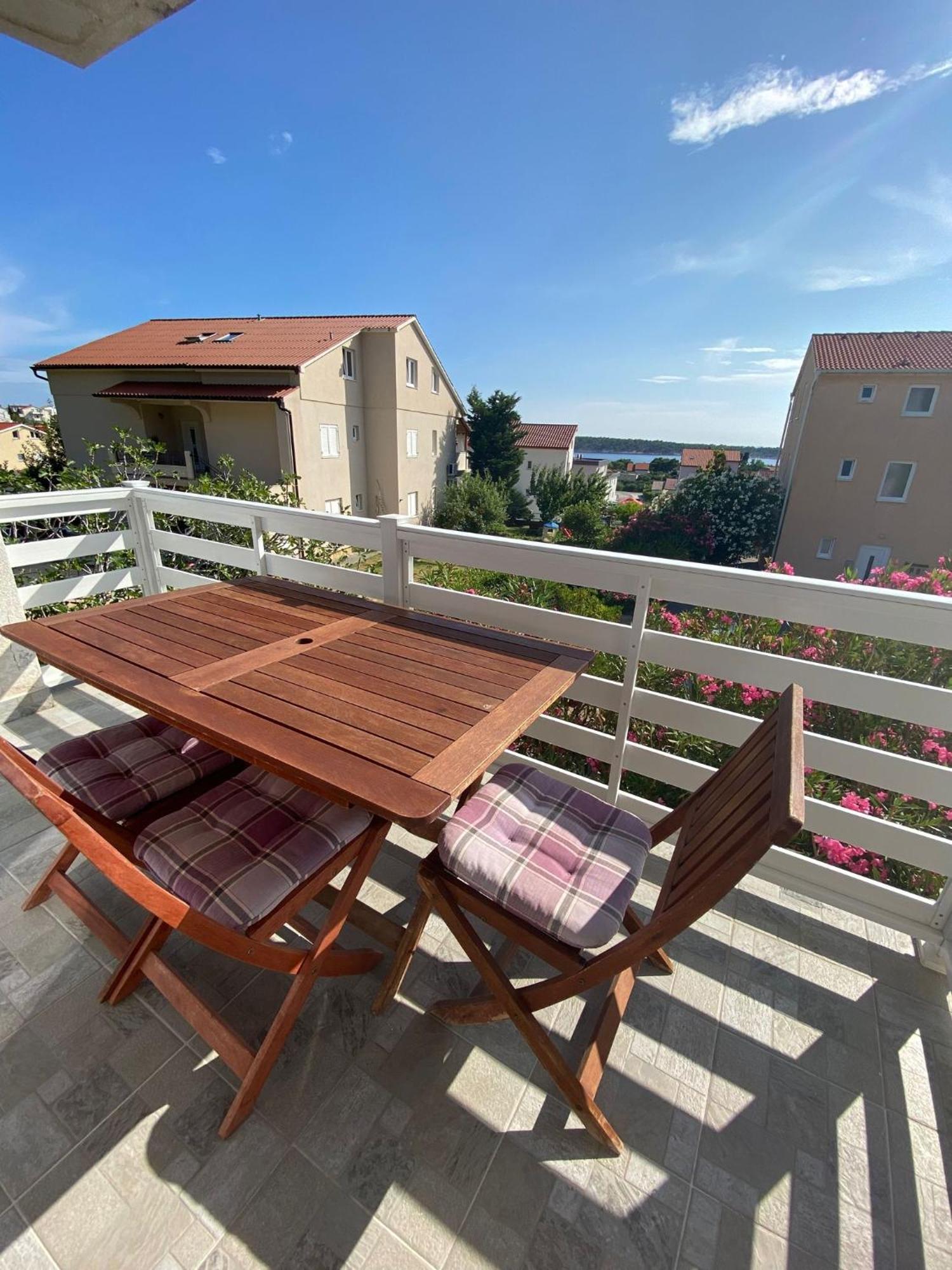 Apartments Olea Rab Town Exterior foto